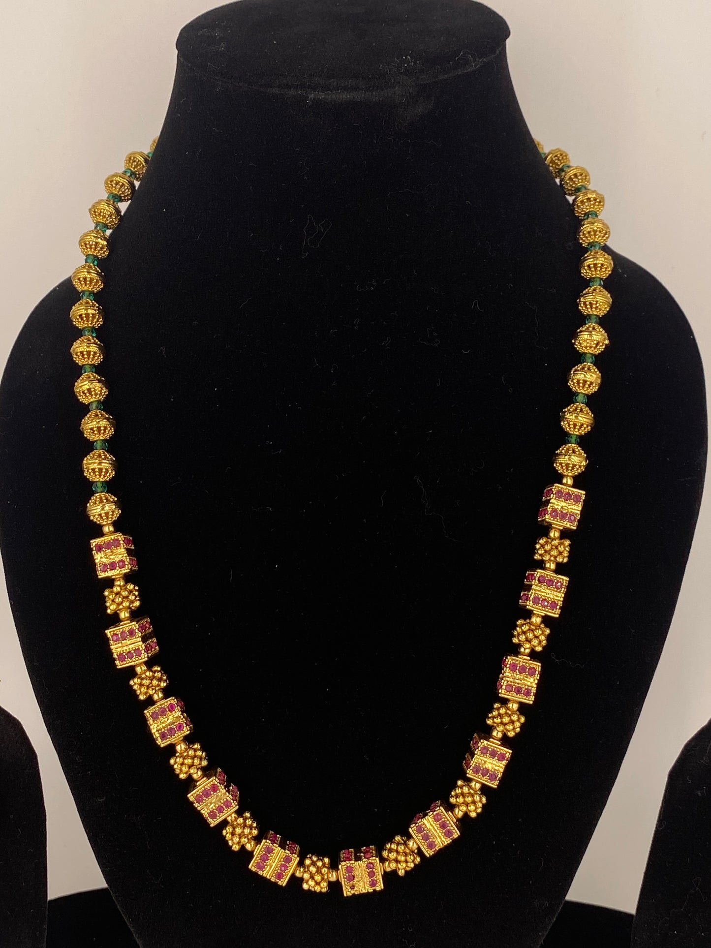 ANARKALI ANTIQUE NECKLACE SET