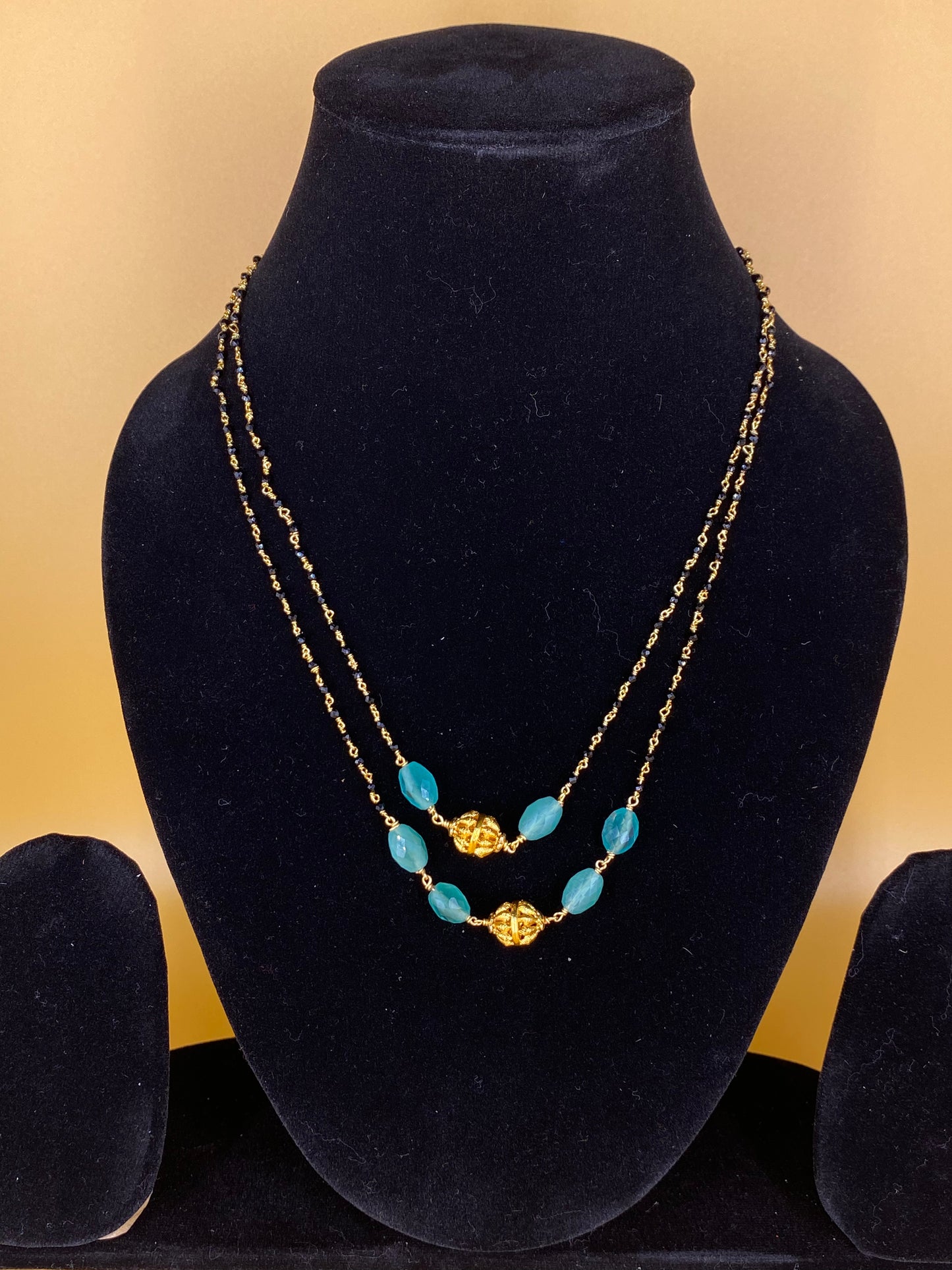 BLACK CRYSTAL BEADS NECKLACE SET