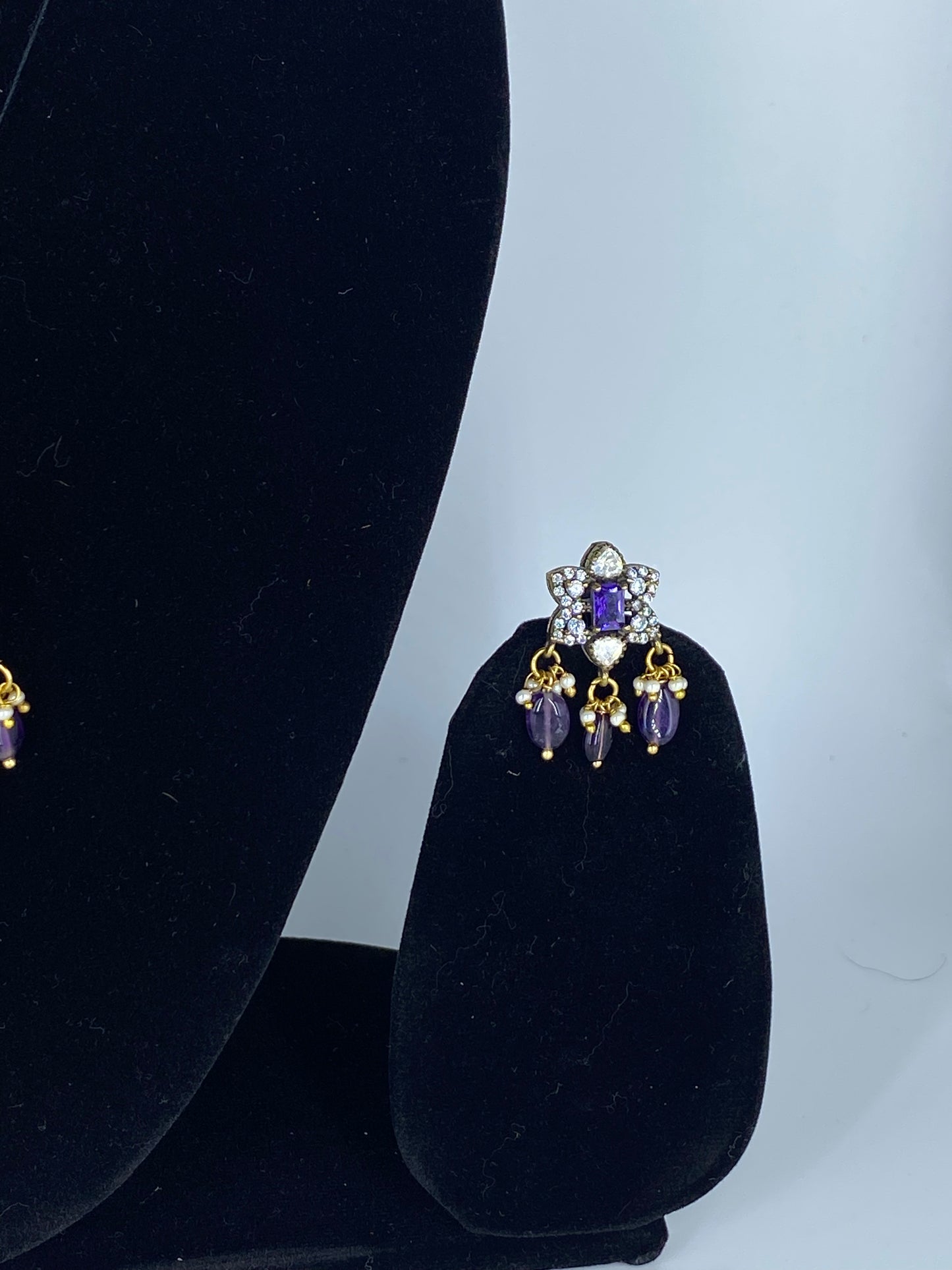 PURPLE & WHITE CRYSTAL PENDENT WITH EARRINGS