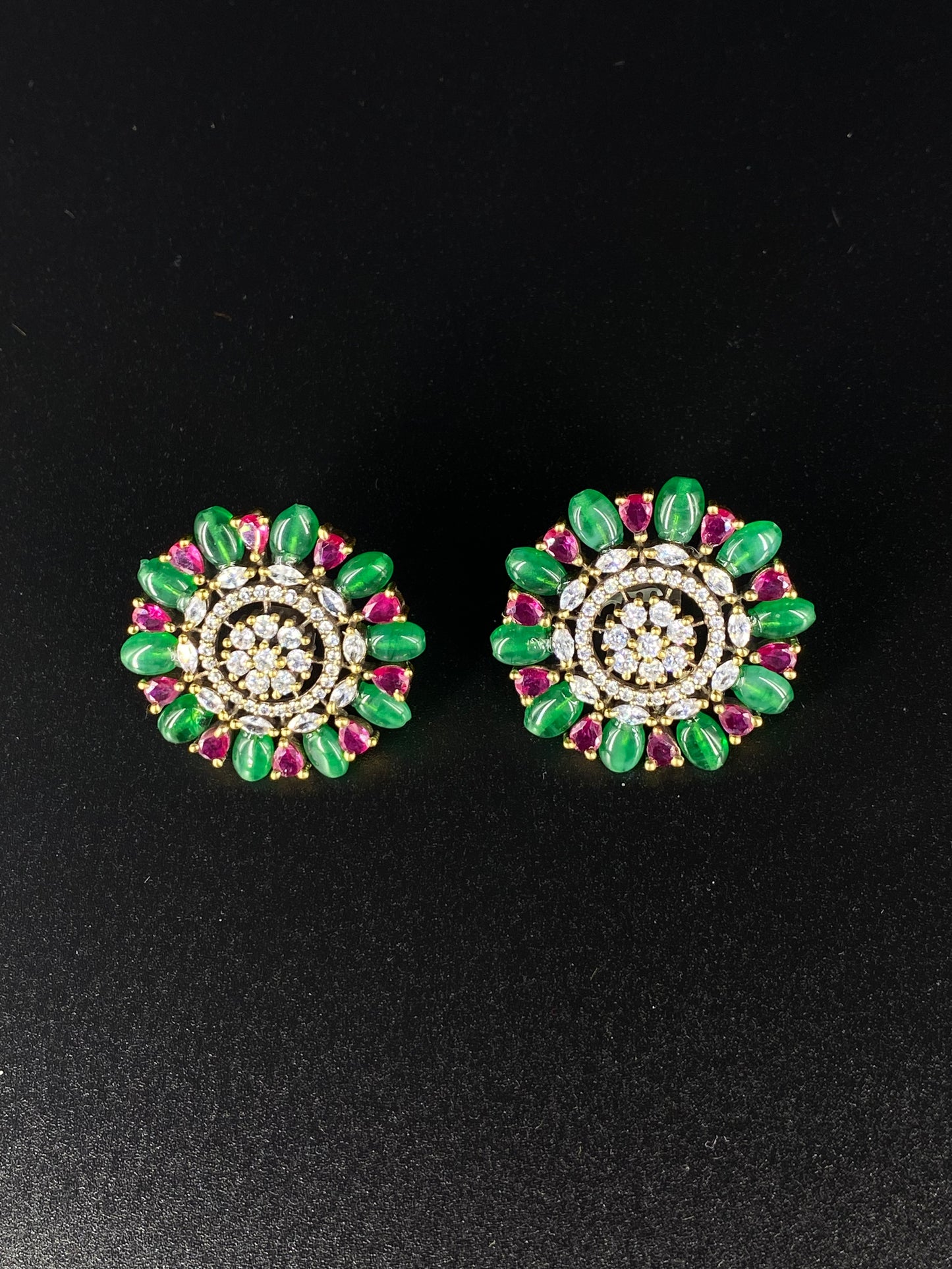 TRENDY STUD EARRINGS