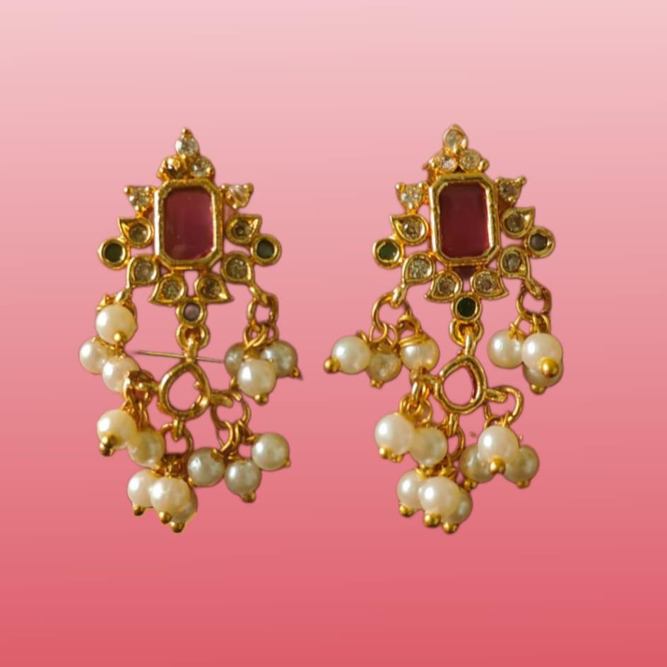 TRENDY EARRINGS