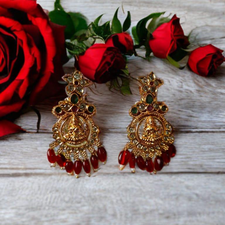 TRENDY EARRINGS