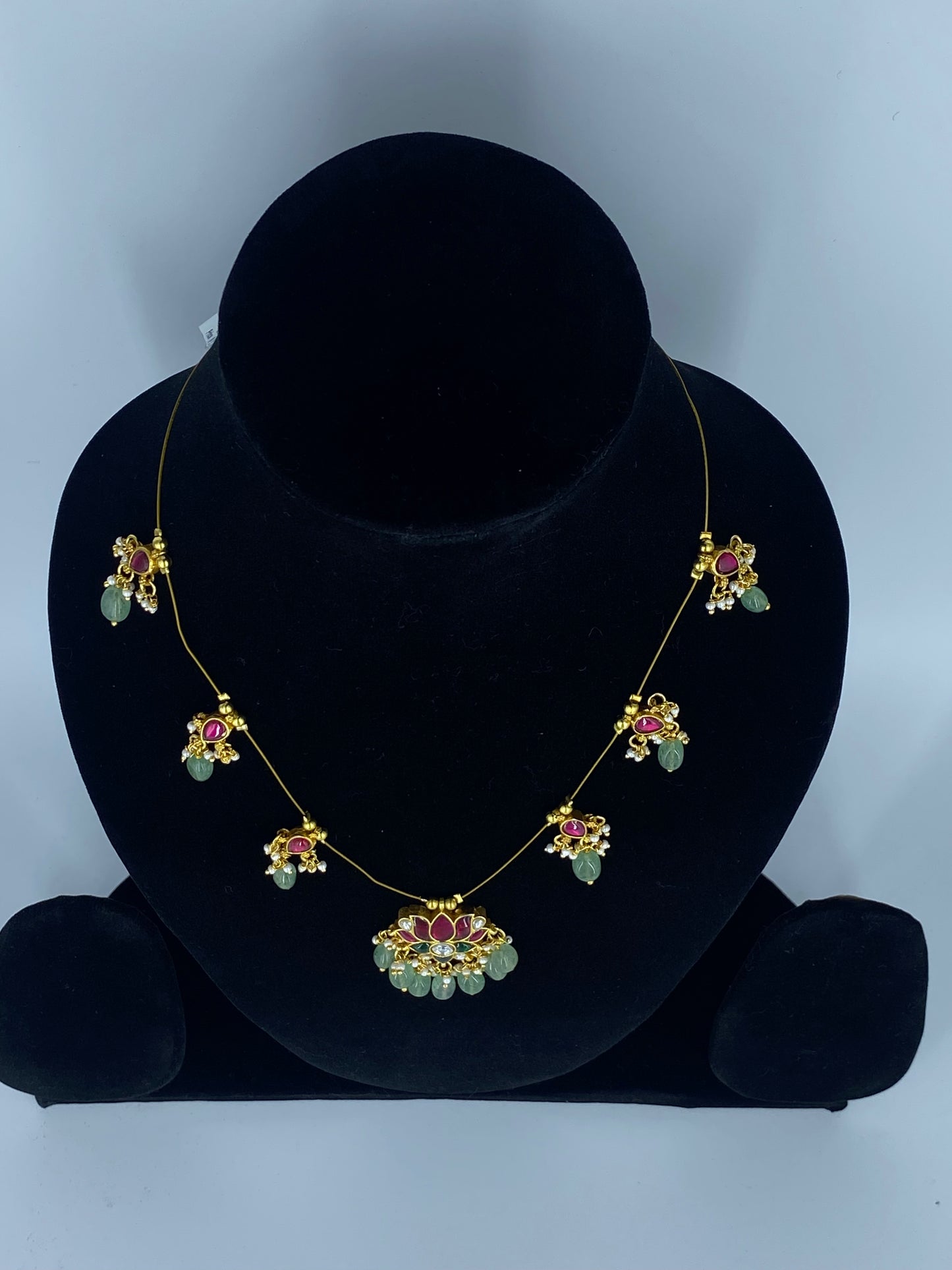 TRENDY NECKLACE SET