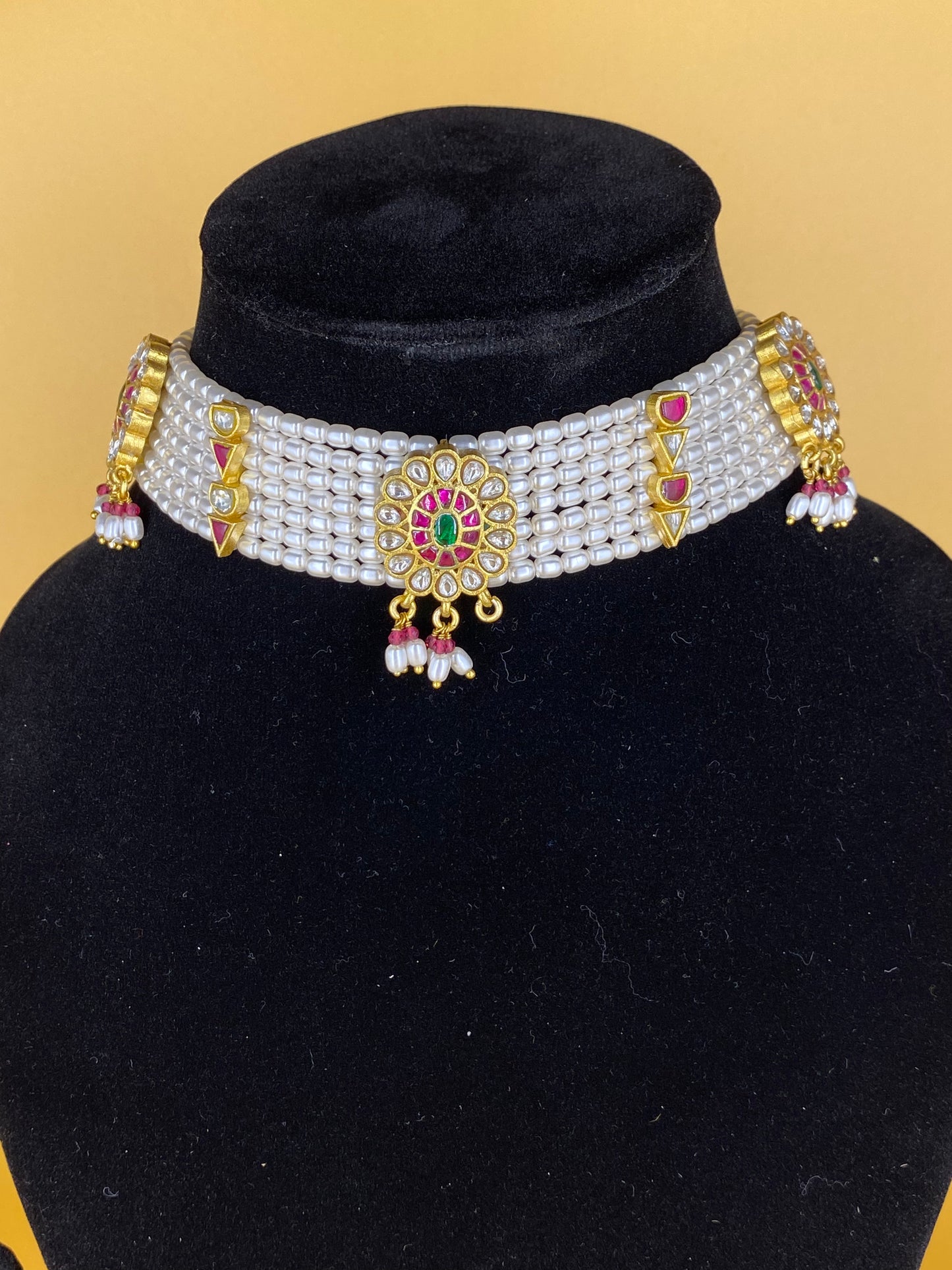 AMRITA PEARL CHOKER NECKLACE SET