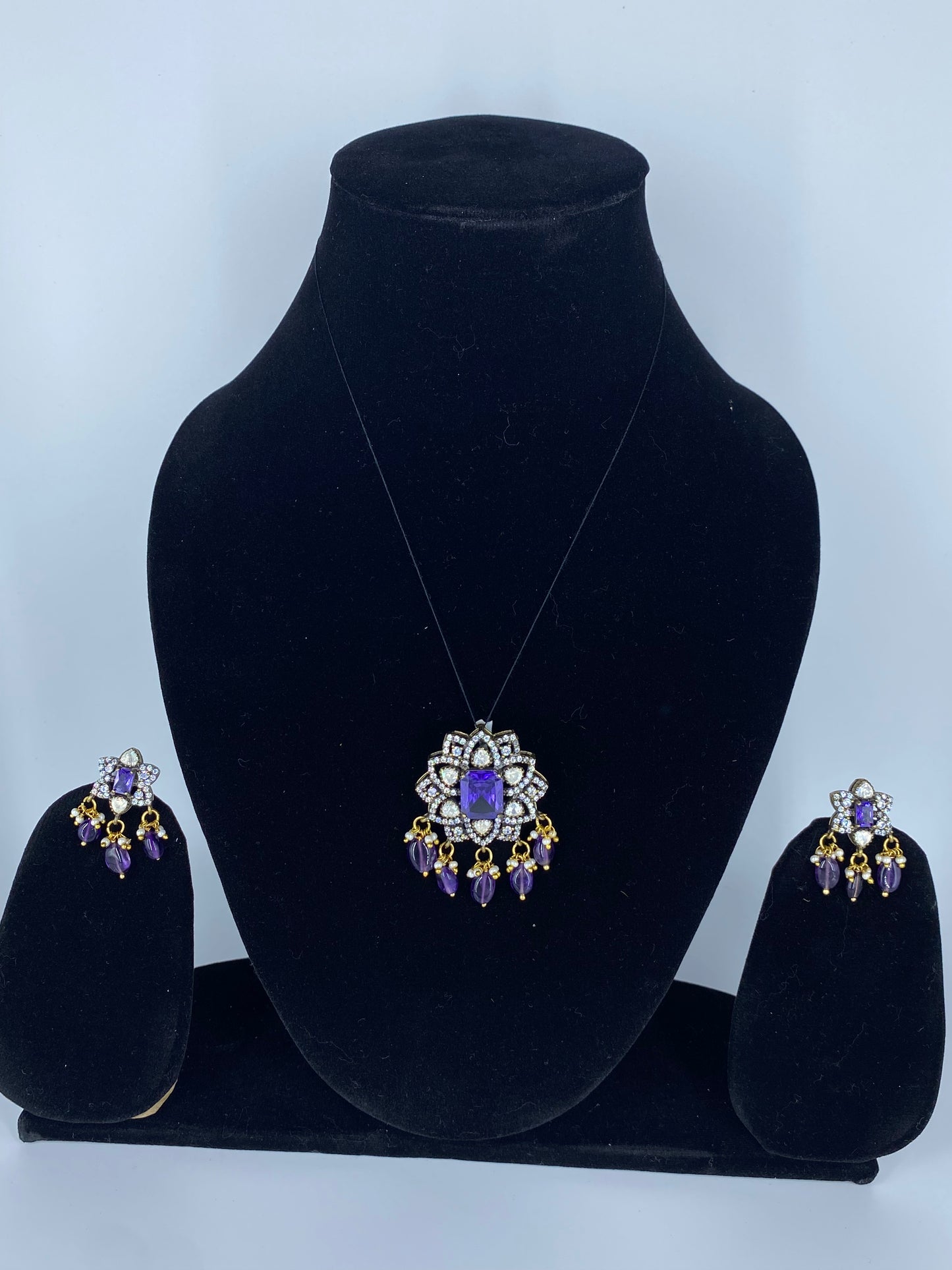 PURPLE & WHITE CRYSTAL PENDENT WITH EARRINGS